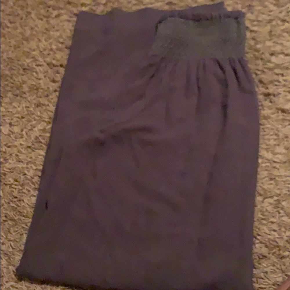 Ivy Jane wise leg pants! Gray in color.